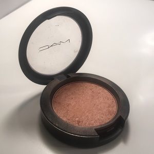 MAC Blush in ‘Margin’